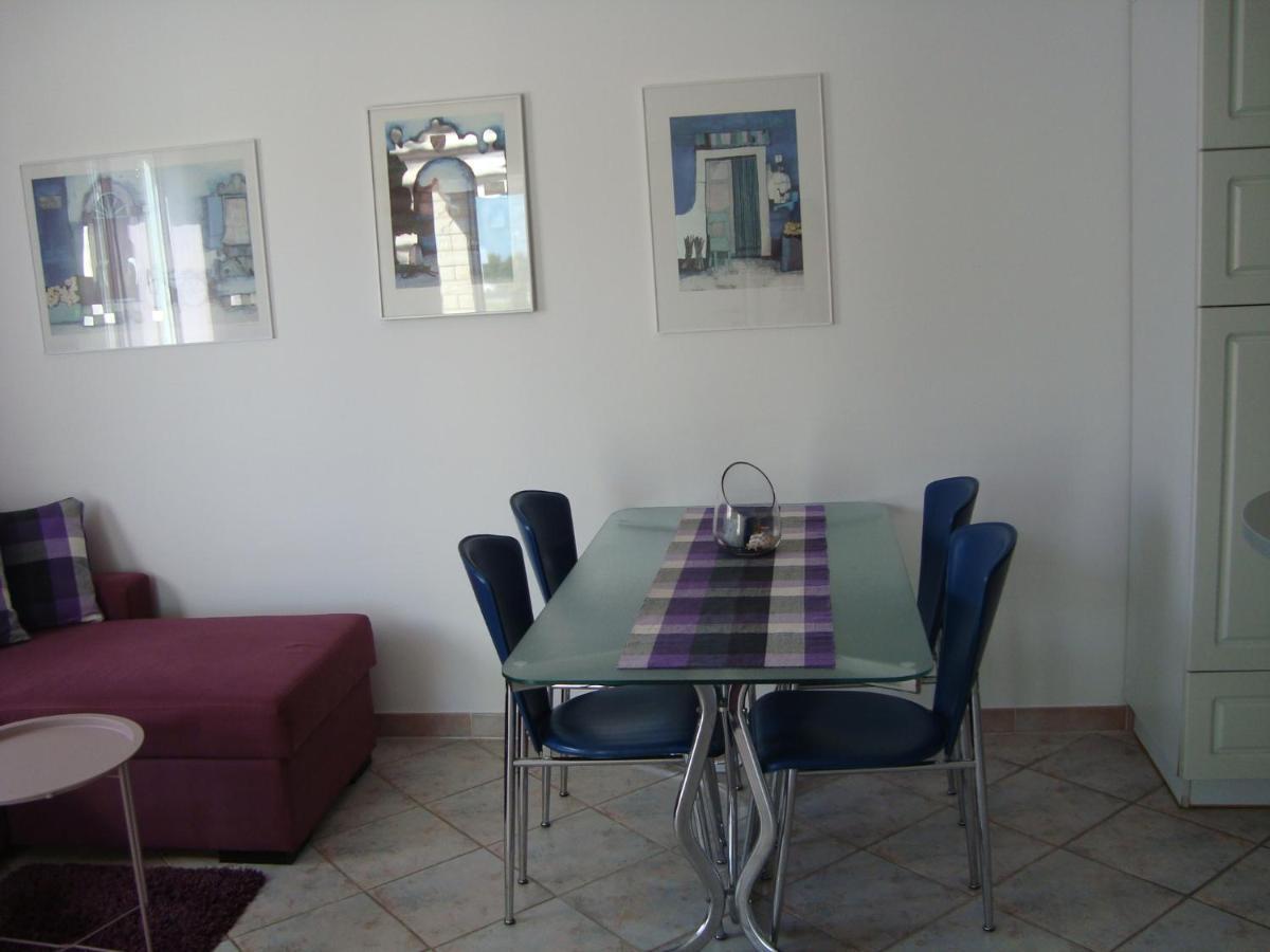 Apartman Carmen 克尔维尼维赫 外观 照片