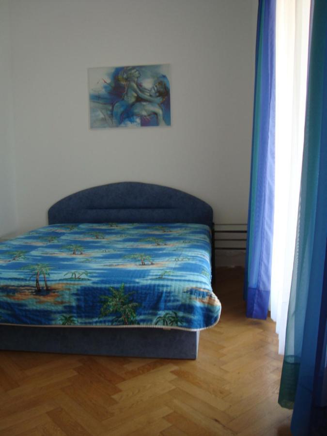 Apartman Carmen 克尔维尼维赫 外观 照片