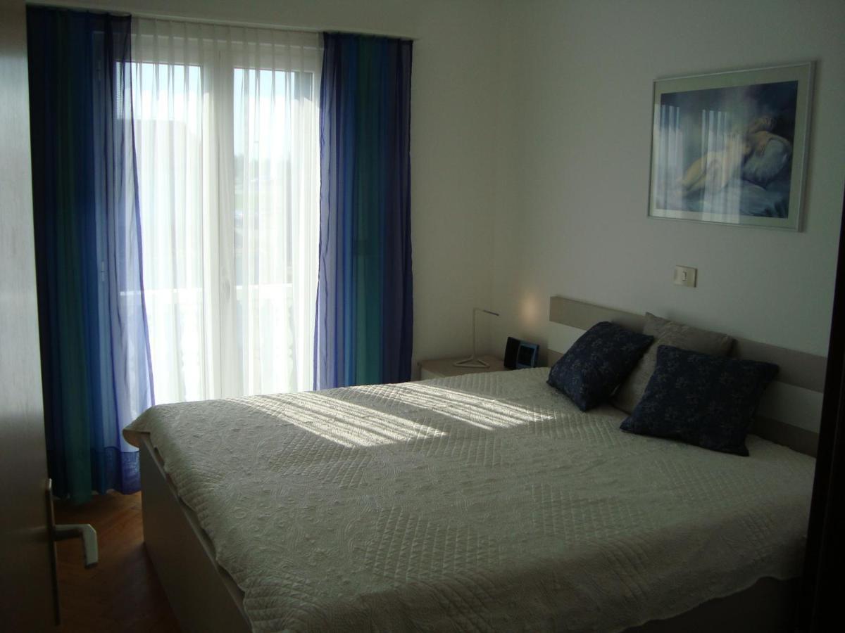 Apartman Carmen 克尔维尼维赫 外观 照片